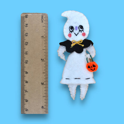 Ghostie Gals Felt Brooch 🎃👻🖤