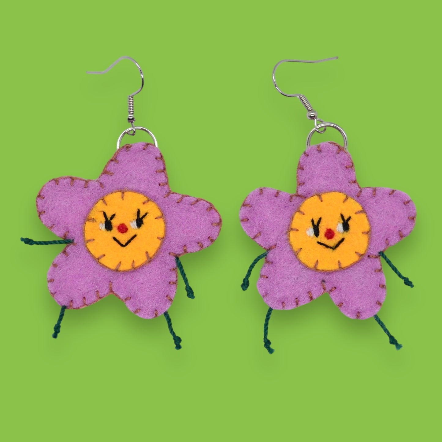 Daisy Felt Earrings 🌸