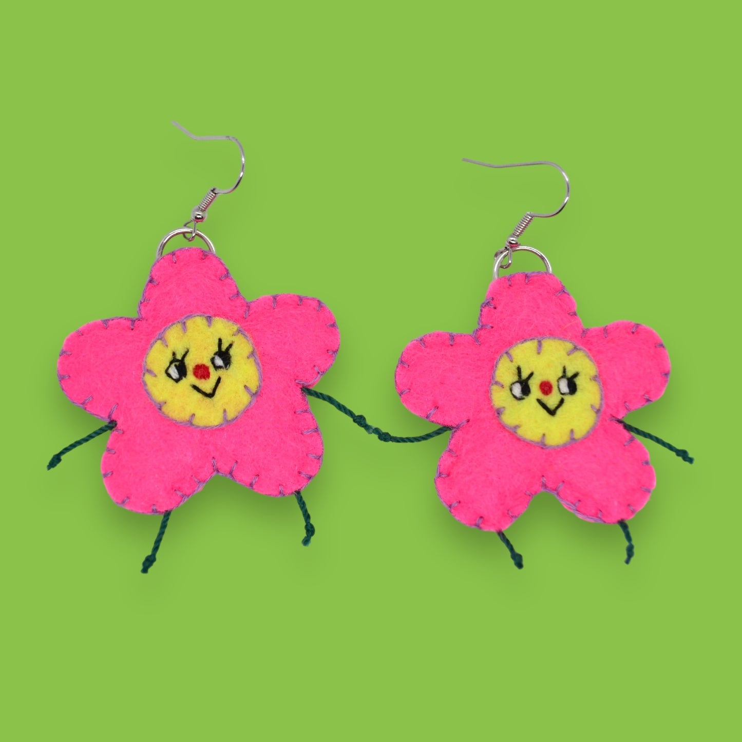 Daisy Felt Earrings 🌸