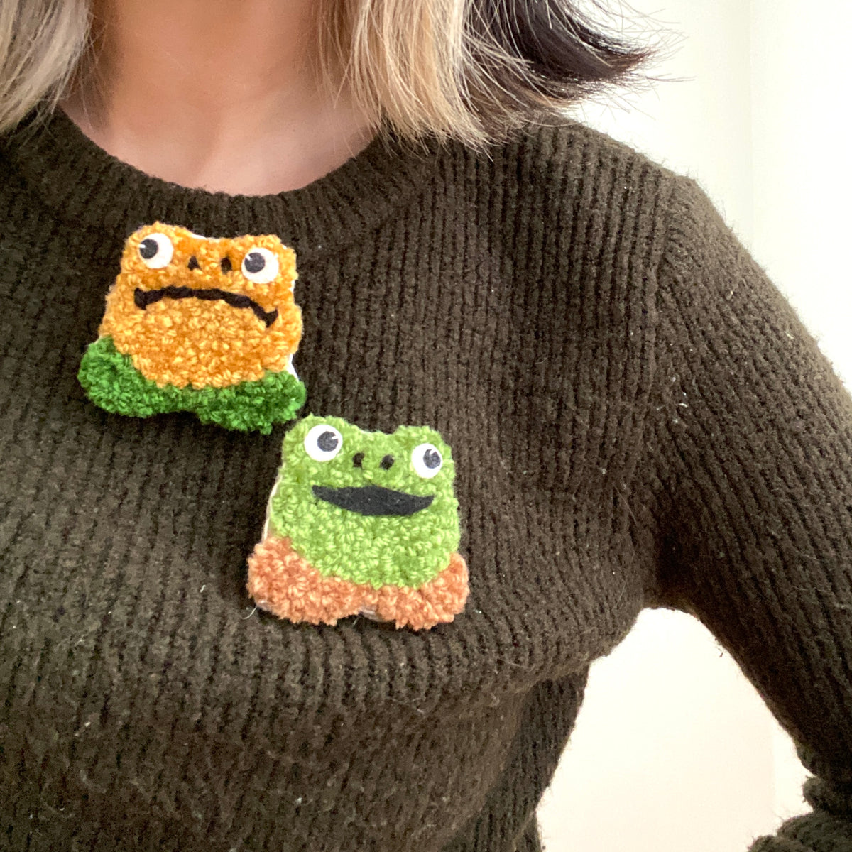 Frog + Toad Pin Pair🐸☕️🧺🤎